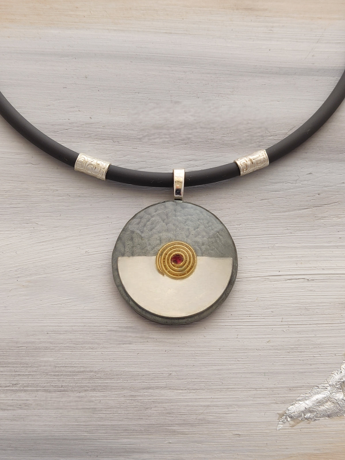 Elegance Orgonite Jewelry in silver and Goldfield